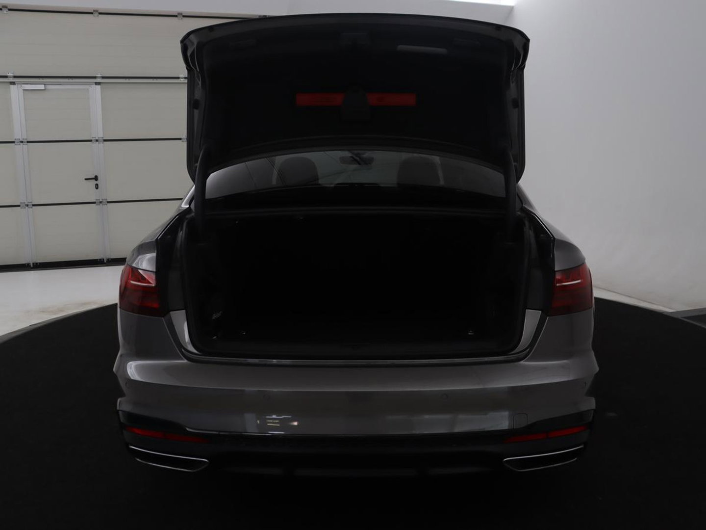 Audi A4 Limousine 35 TFSI S edition Competition | Cruise Controle | Apple Carplay | Navigatie | Sportstoelen | Spiegelpakket | Digitaal dashboard