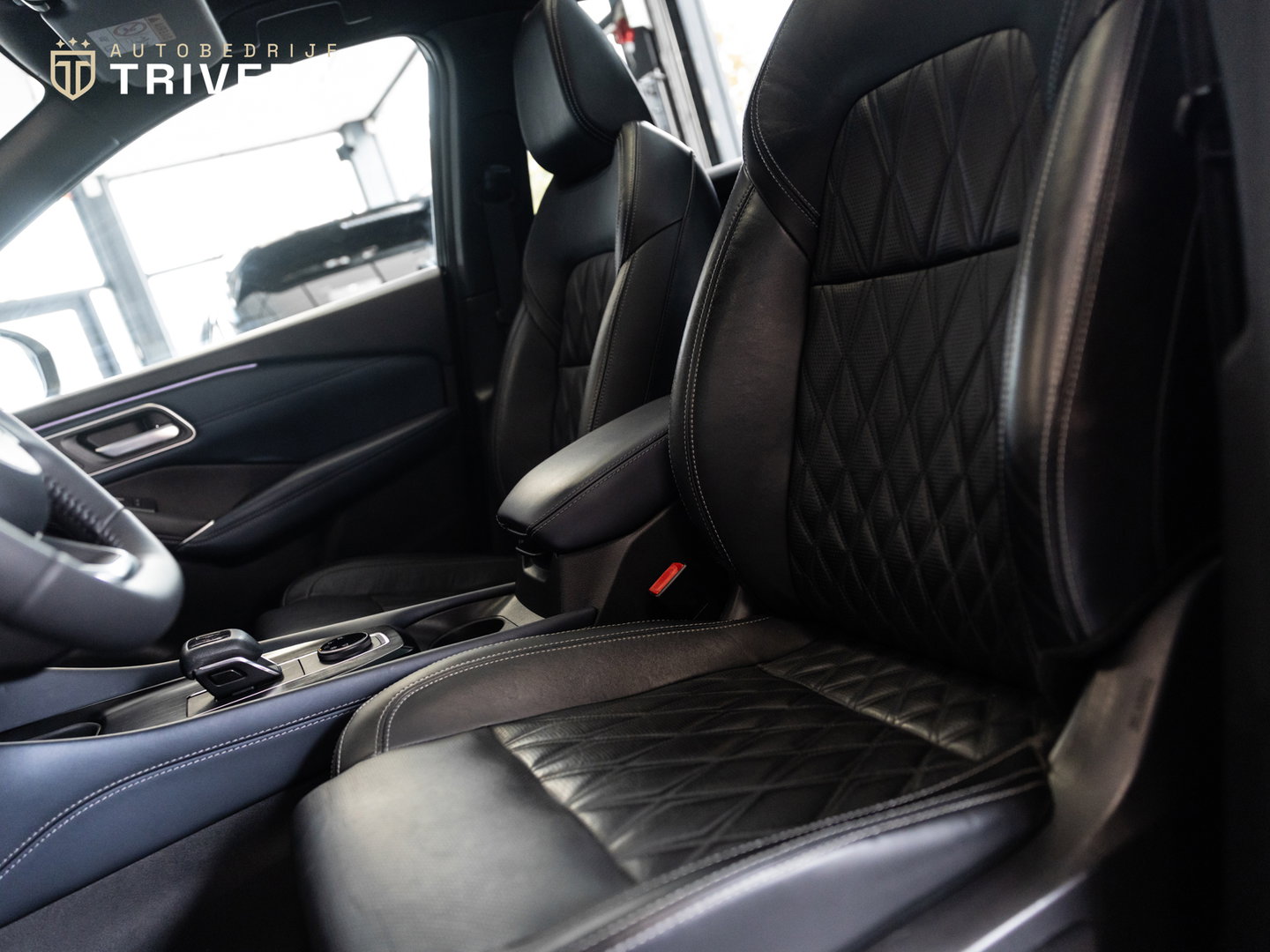 Nissan QASHQAI 1.3 MHEV X-TRONIC TEKNA PLUS 4WD l SoH 95% l CAM 360° l LEDER l PANO l 1ste eig.l AUT l Dealer onderh.l BTW Auto
