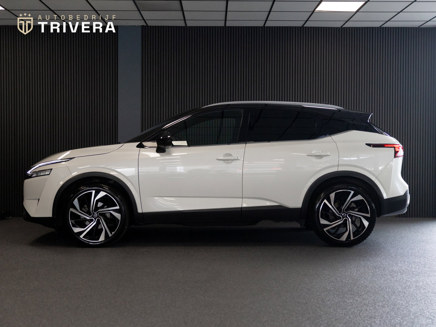 Nissan QASHQAI 1.3 MHEV X-TRONIC TEKNA PLUS 4WD l SoH 95% l CAM 360° l LEDER l PANO l 1ste eig.l AUT l Dealer onderh.l BTW Auto
