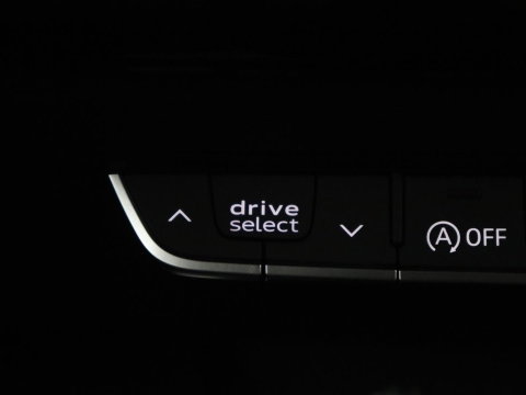Audi A4 Limousine 35 TFSI S edition Competition | Cruise Controle | Apple Carplay | Navigatie | Sportstoelen | Spiegelpakket | Digitaal dashboard