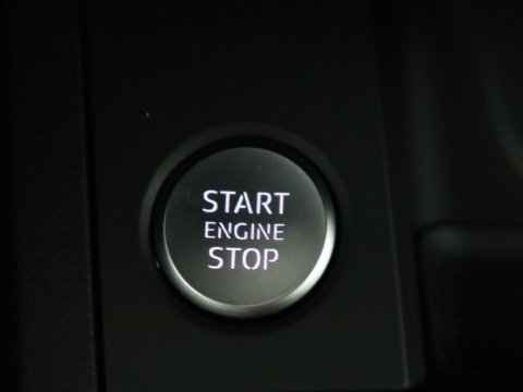 Audi A4 Limousine 35 TFSI S edition Competition | Cruise Controle | Apple Carplay | Navigatie | Sportstoelen | Spiegelpakket | Digitaal dashboard