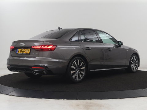 Audi A4 Limousine 35 TFSI S edition Competition | Cruise Controle | Apple Carplay | Navigatie | Sportstoelen | Spiegelpakket | Digitaal dashboard