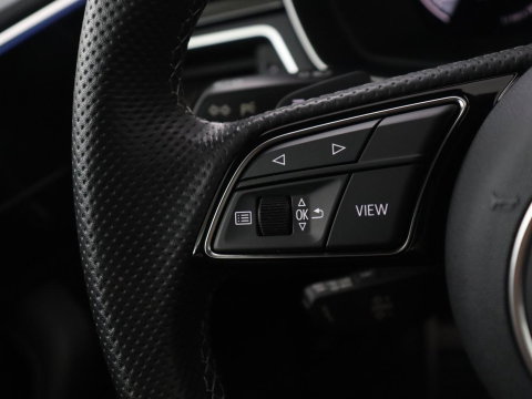 Audi A4 Limousine 35 TFSI S edition Competition | Cruise Controle | Apple Carplay | Navigatie | Sportstoelen | Spiegelpakket | Digitaal dashboard