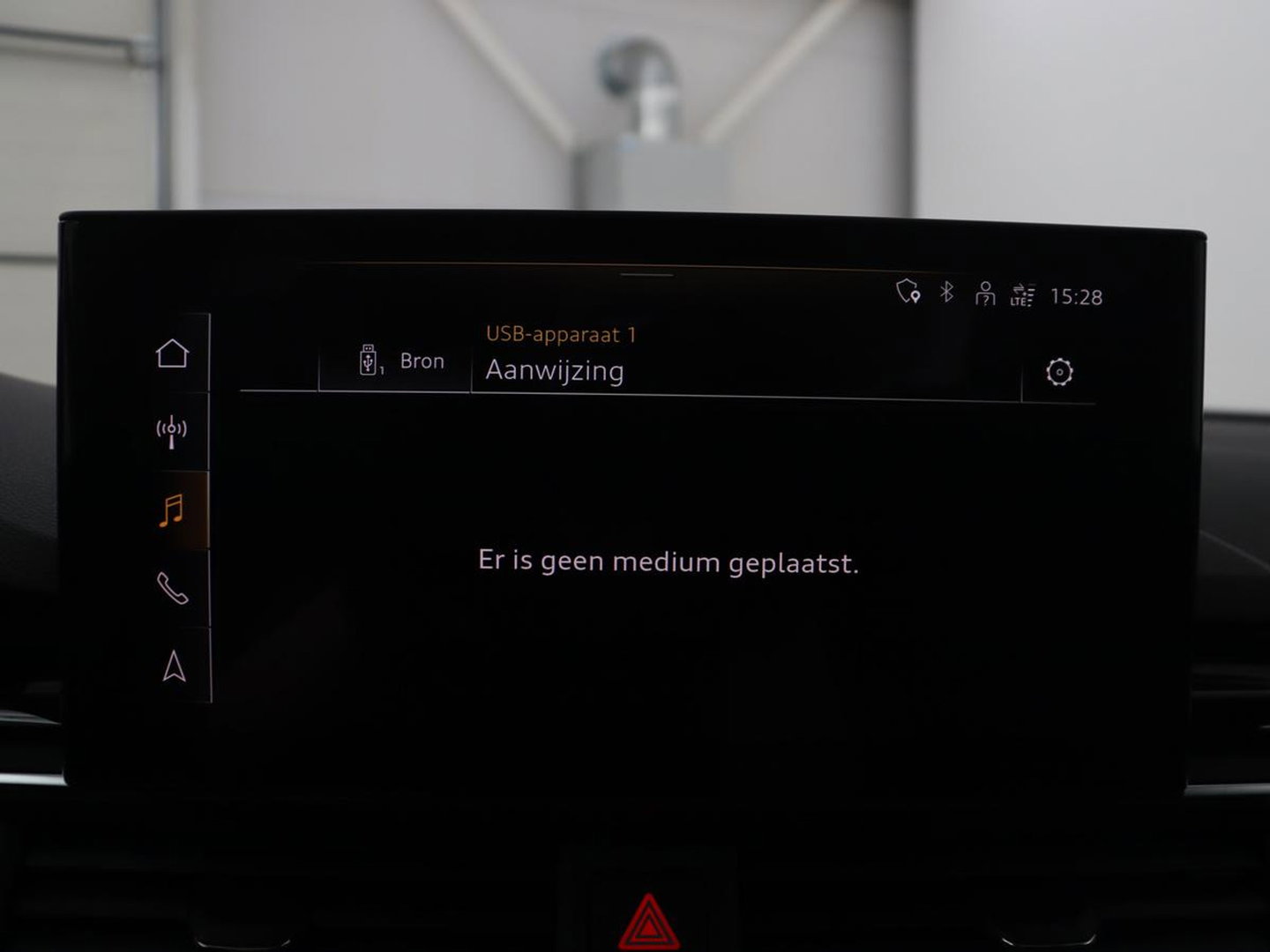 Audi A4 Limousine 35 TFSI S edition Competition | Cruise Controle | Apple Carplay | Navigatie | Sportstoelen | Spiegelpakket | Digitaal dashboard