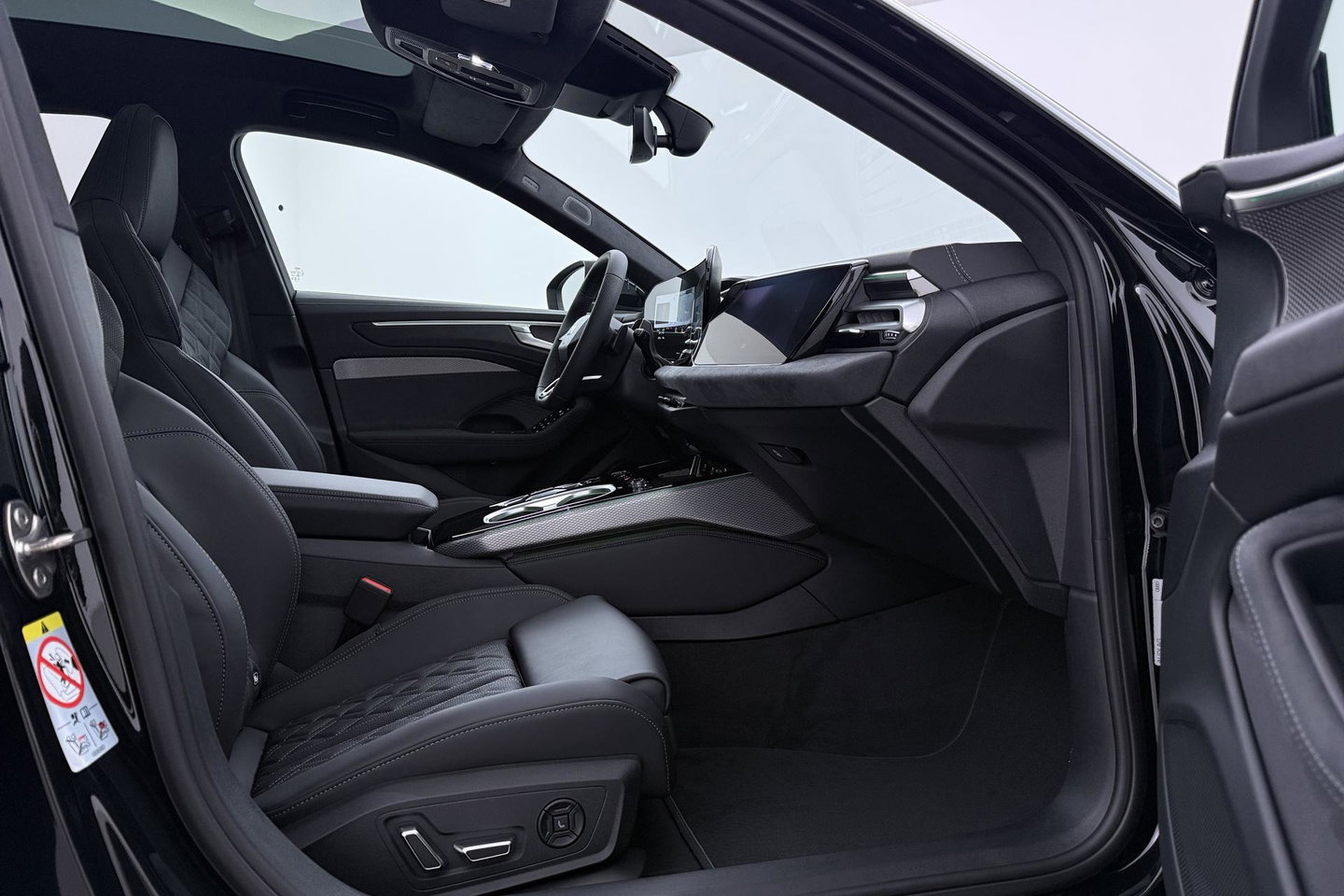 Audi A6 Pro Line Competition Quattro | Sportstoelen Plus | Luchtvering | Passenger Display | B&O | Massage+Ventilatie | 21 Inch
