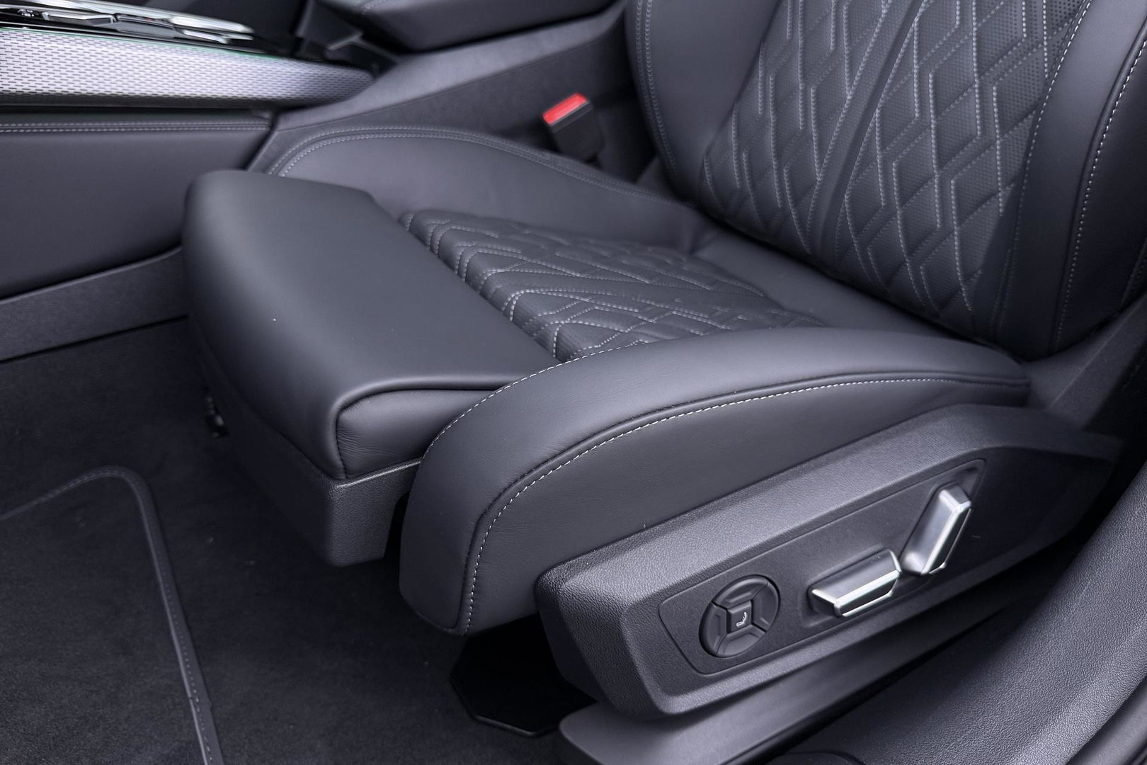 Audi A6 Pro Line Competition Quattro | Sportstoelen Plus | Luchtvering | Passenger Display | B&O | Massage+Ventilatie | 21 Inch