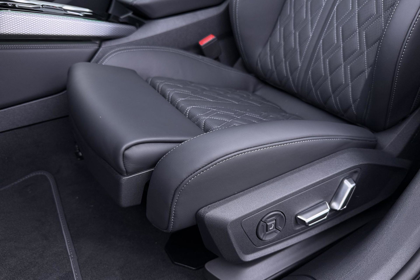Audi A6 Pro Line Competition Quattro | Sportstoelen Plus | Luchtvering | Passenger Display | B&O | Massage+Ventilatie | 21 Inch