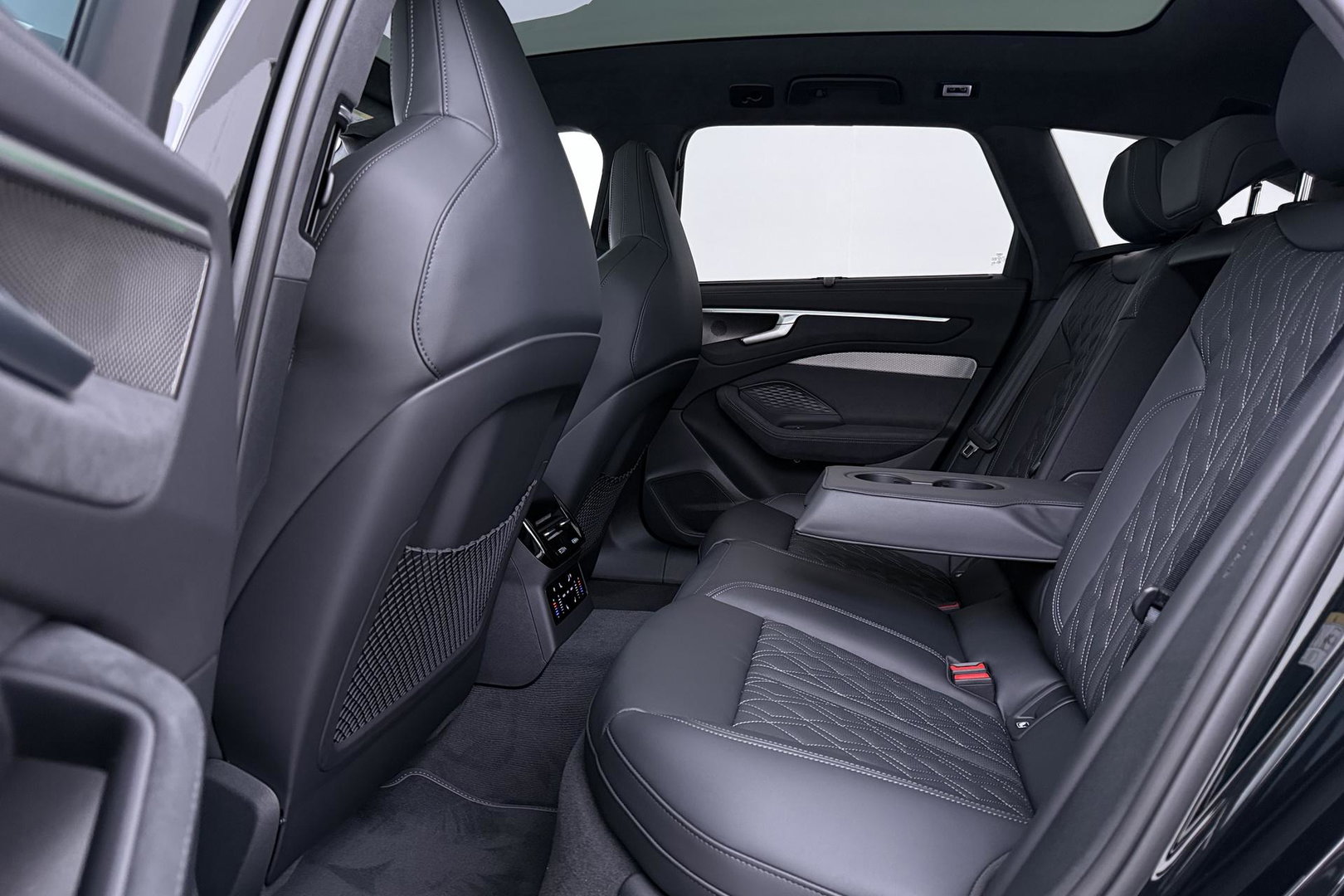 Audi A6 Pro Line Competition Quattro | Sportstoelen Plus | Luchtvering | Passenger Display | B&O | Massage+Ventilatie | 21 Inch