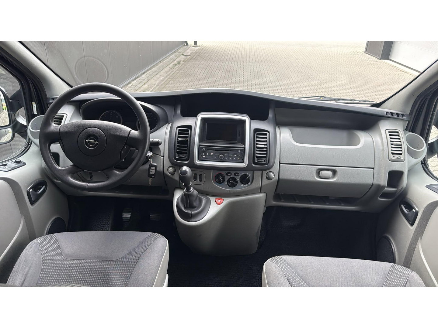 Opel Vivaro 2.0 CDTI L2H1 DC 1e eig. dubbel cabine zwart lang L2