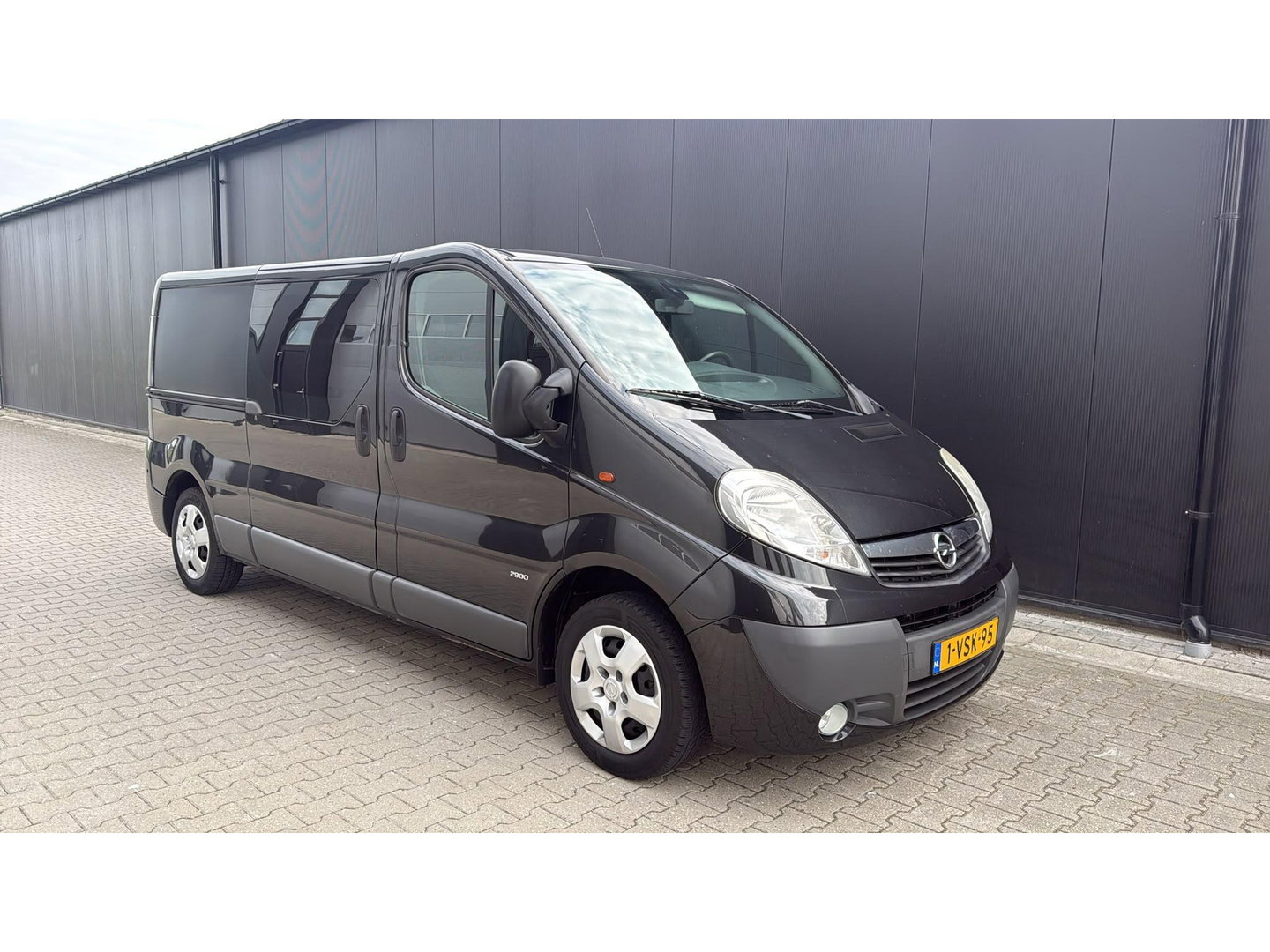Opel Vivaro 2.0 CDTI L2H1 DC 1e eig. dubbel cabine zwart lang L2