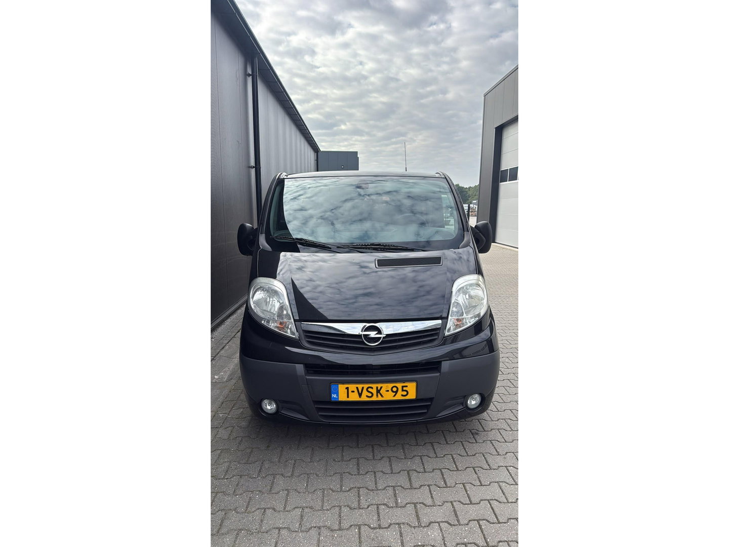 Opel Vivaro 2.0 CDTI L2H1 DC 1e eig. dubbel cabine zwart lang L2