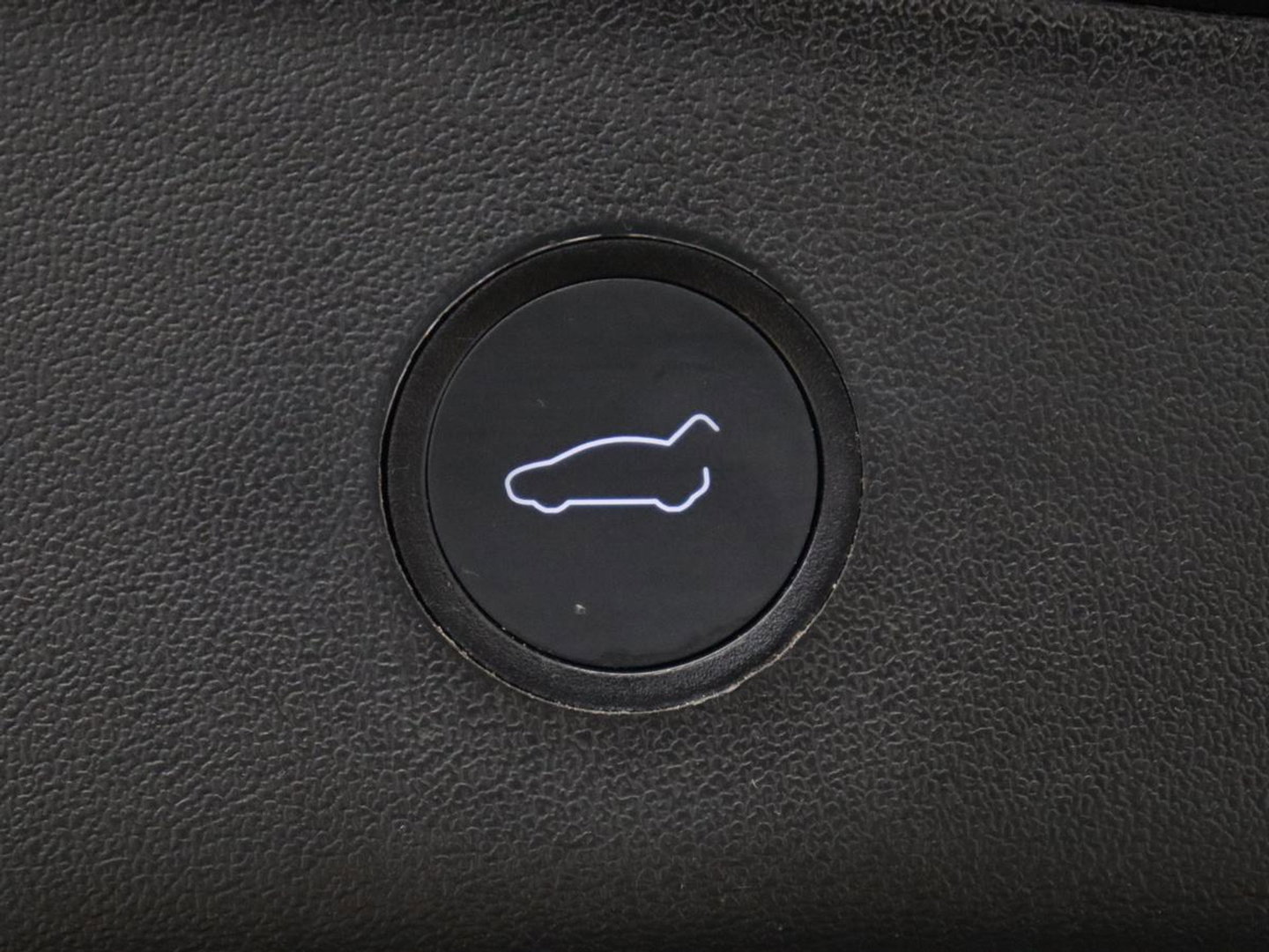 Tesla Model 3 Standard RWD Plus 60 kWh | SOH 91,8 % | Panoramadak | Lederen bekleding | Stoelverwarming | Stuurwielverwarming