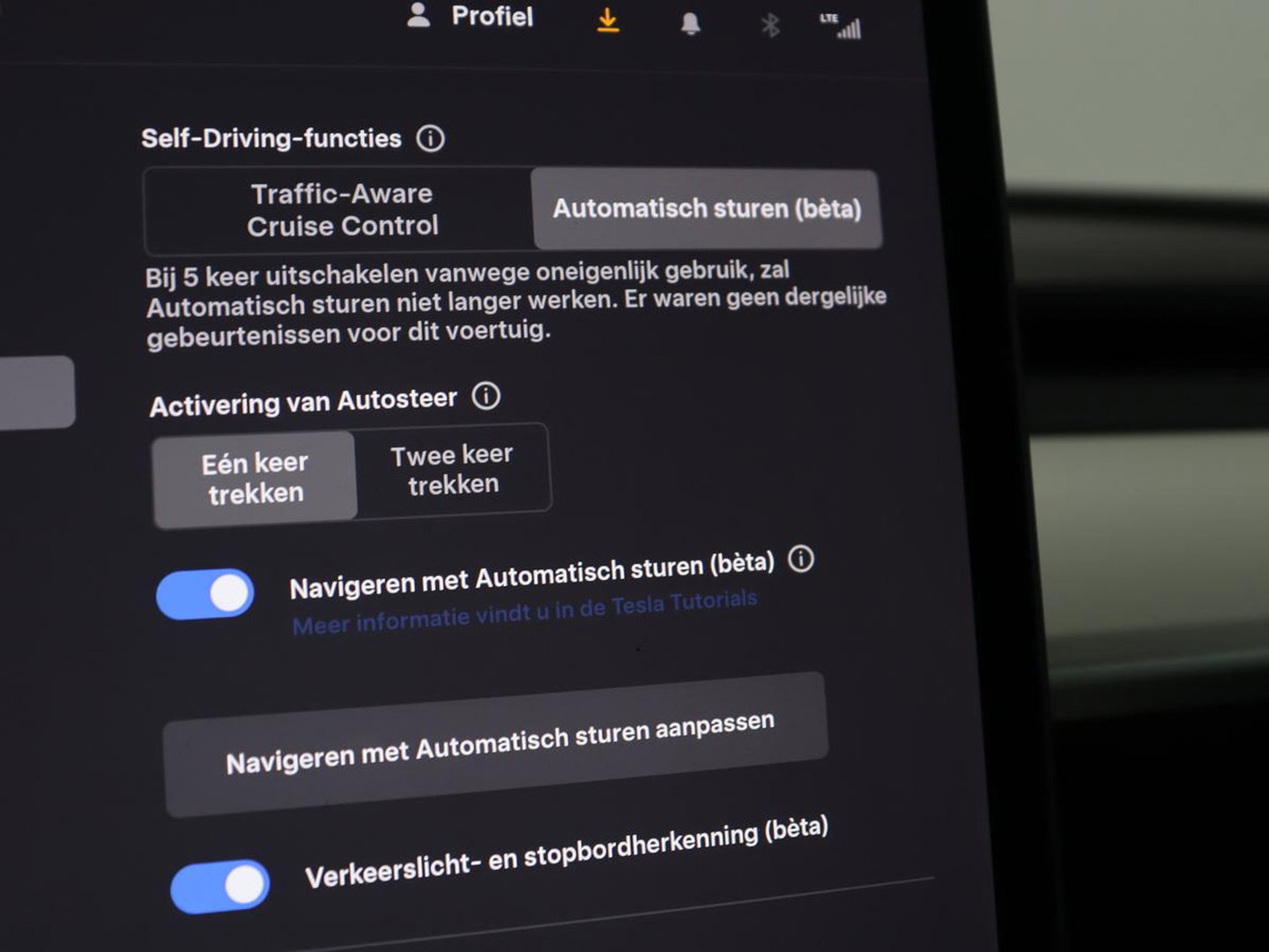 Tesla Model 3 Standard RWD Plus 60 kWh | SOH 91,8 % | Panoramadak | Lederen bekleding | Stoelverwarming | Stuurwielverwarming