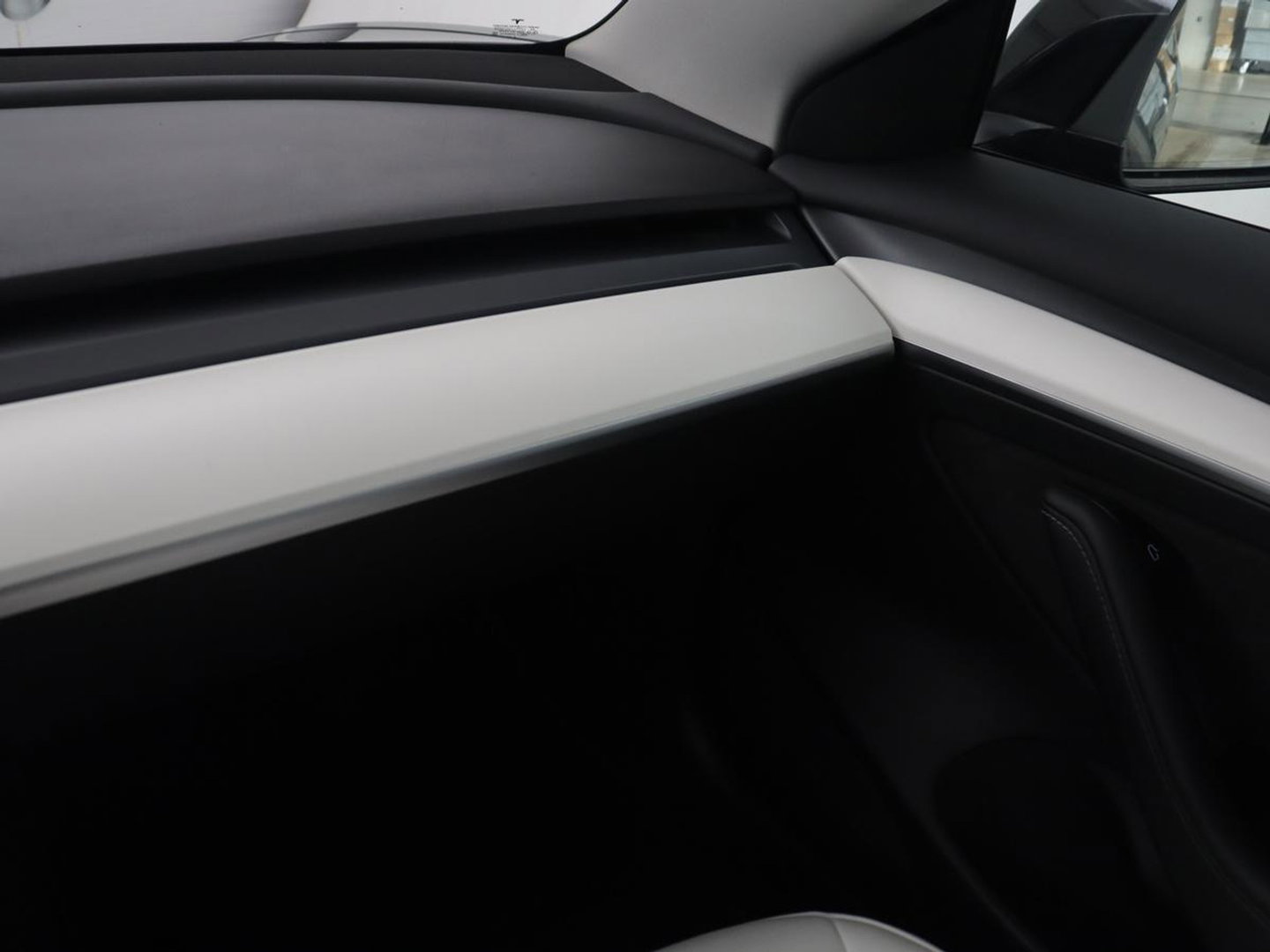 Tesla Model 3 Standard RWD Plus 60 kWh | SOH 91,8 % | Panoramadak | Lederen bekleding | Stoelverwarming | Stuurwielverwarming