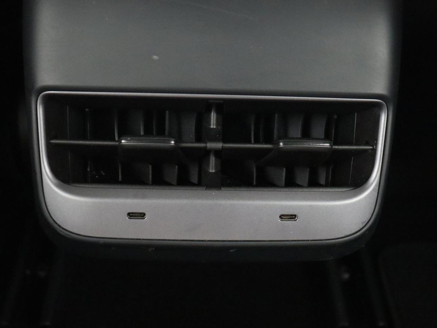 Tesla Model 3 Standard RWD Plus 60 kWh | SOH 91,8 % | Panoramadak | Lederen bekleding | Stoelverwarming | Stuurwielverwarming