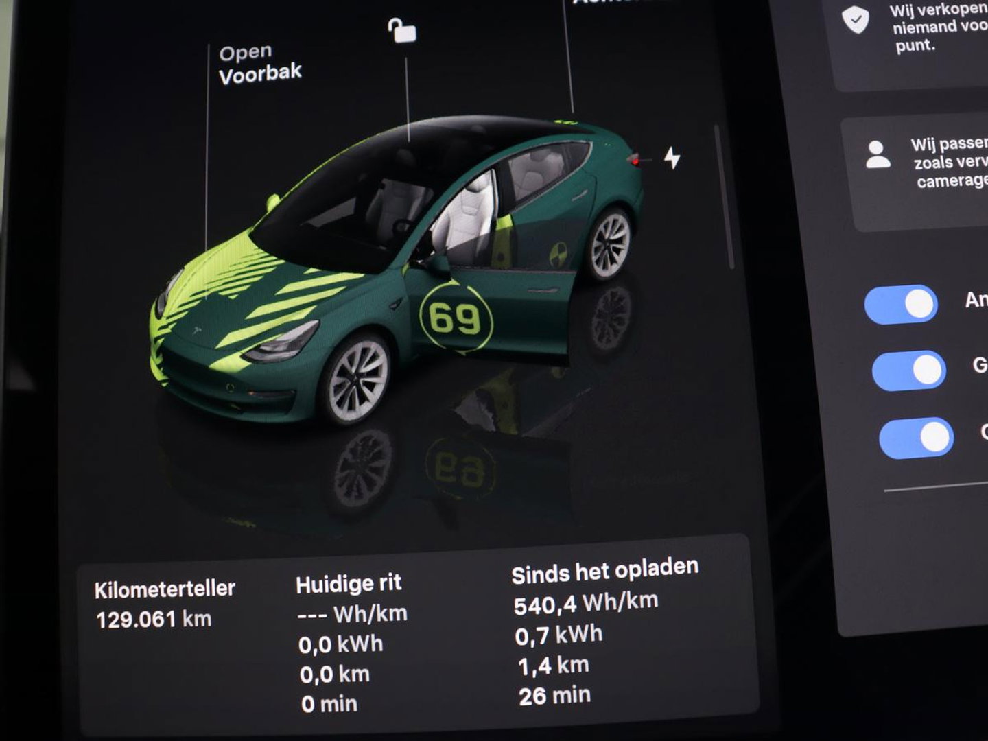 Tesla Model 3 Standard RWD Plus 60 kWh | SOH 91,8 % | Panoramadak | Lederen bekleding | Stoelverwarming | Stuurwielverwarming