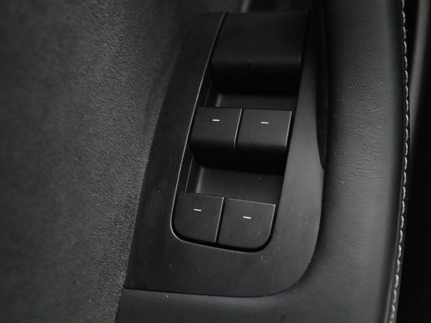 Tesla Model 3 Standard RWD Plus 60 kWh | SOH 91,8 % | Panoramadak | Lederen bekleding | Stoelverwarming | Stuurwielverwarming