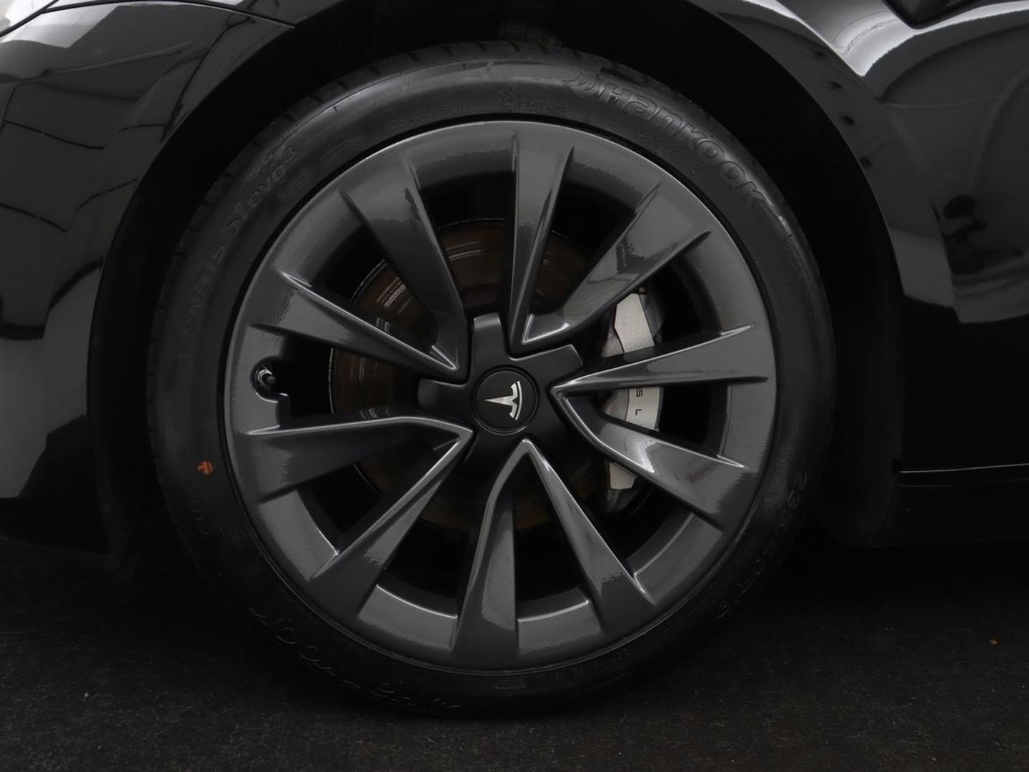 Tesla Model 3 Standard RWD Plus 60 kWh | SOH 91,8 % | Panoramadak | Lederen bekleding | Stoelverwarming | Stuurwielverwarming