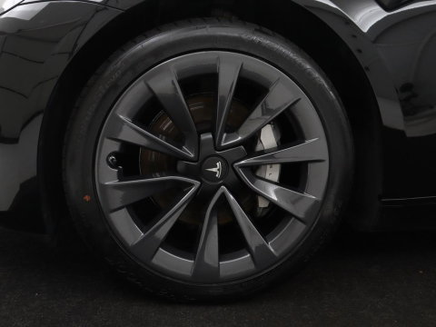 Tesla Model 3 Standard RWD Plus 60 kWh | SOH 91,8 % | Panoramadak | Lederen bekleding | Stoelverwarming | Stuurwielverwarming