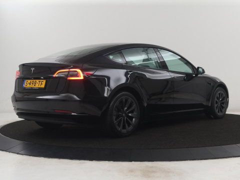 Tesla Model 3 Standard RWD Plus 60 kWh | SOH 91,8 % | Panoramadak | Lederen bekleding | Stoelverwarming | Stuurwielverwarming