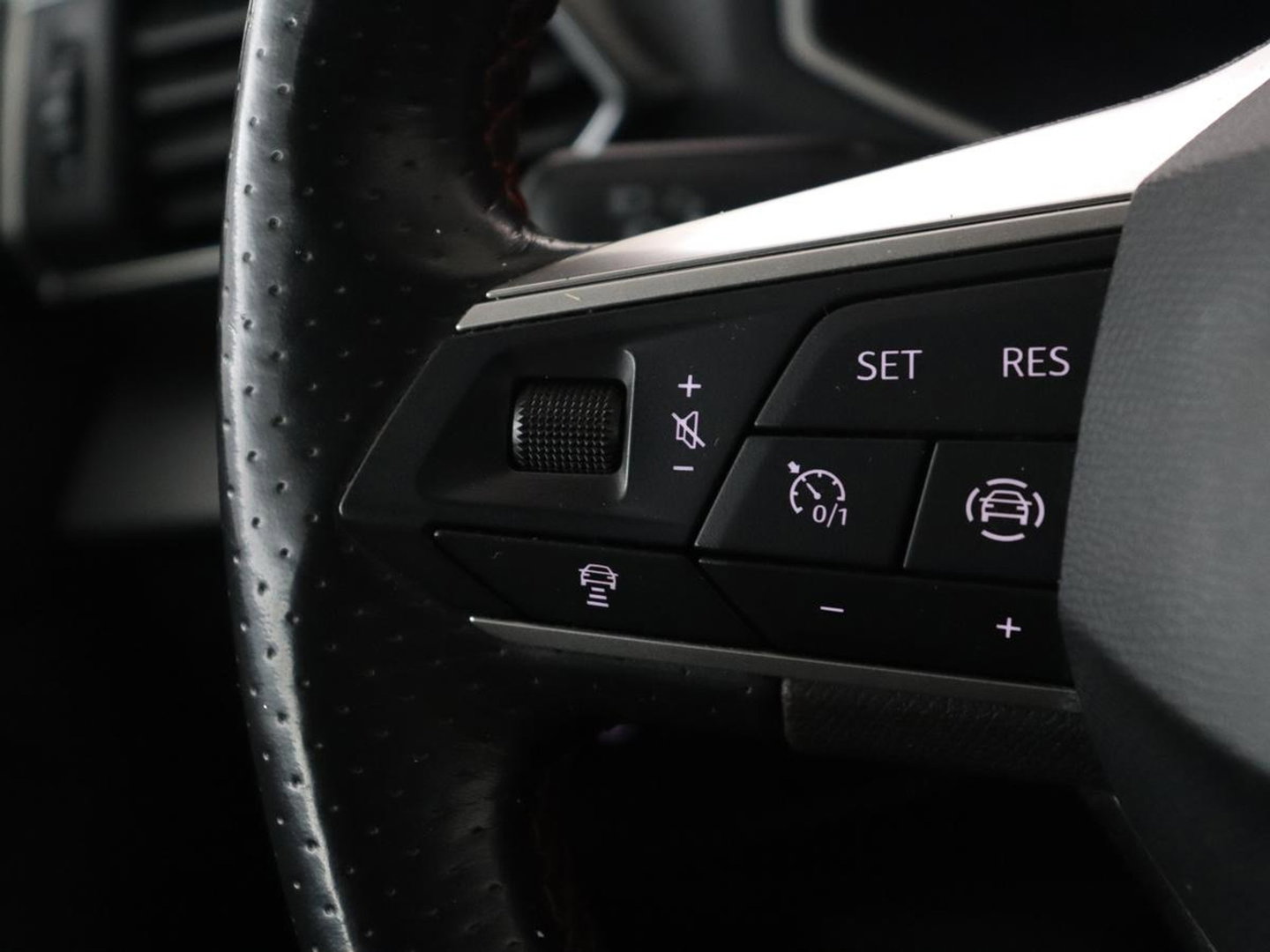 SEAT Tarraco 1.5 TSI FR Business Intense | Trekhaak | Camera | LED | Apple Carplay | Beats Audio |