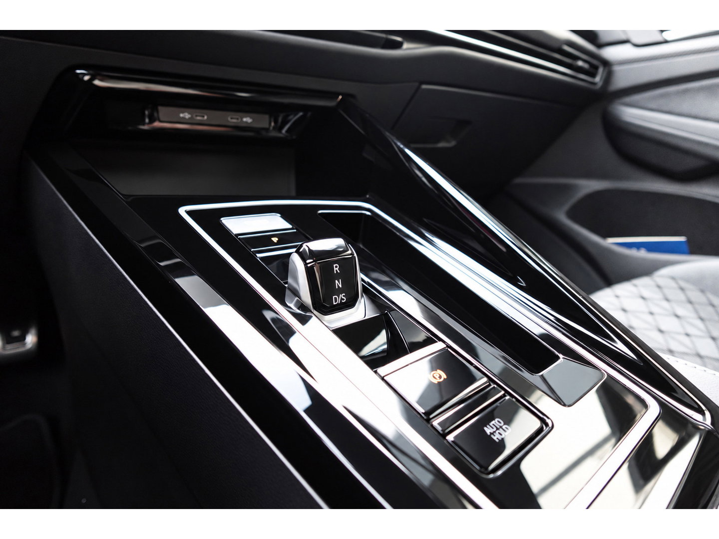 Volkswagen Golf 2.0 TSI R-LINE PANO MATRIX H&K VOL