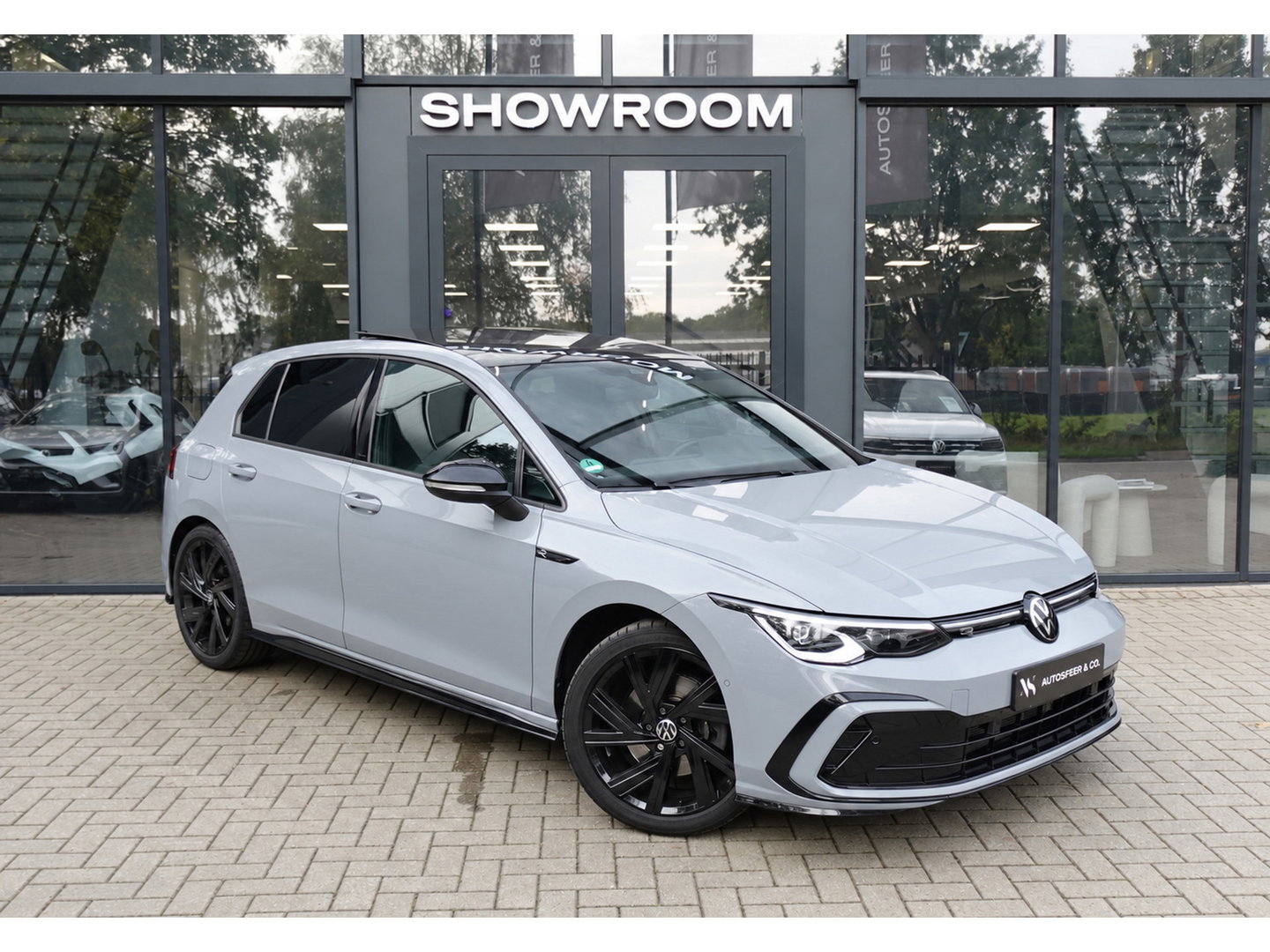 Volkswagen Golf 2.0 TSI R-LINE PANO MATRIX H&K VOL