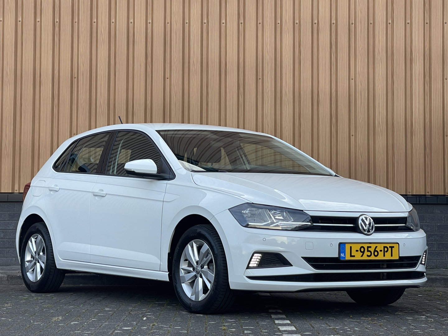 Volkswagen Polo 1.0 TSI Highline | Apple Carplay | Android Auto | Airconditioning | Lichtmetaal 15'' | Start & Stop |