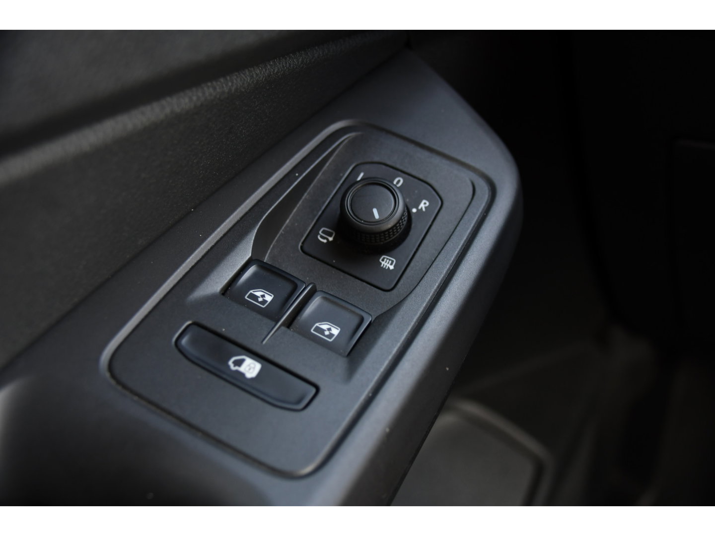 Volkswagen Caddy Cargo Maxi 2.0 TDI PB Edition Virtual, Cruise, Camera, Carplay, 122pk, Automaat, multimedia, Clima, LED, Trekhaak, Uniek!
