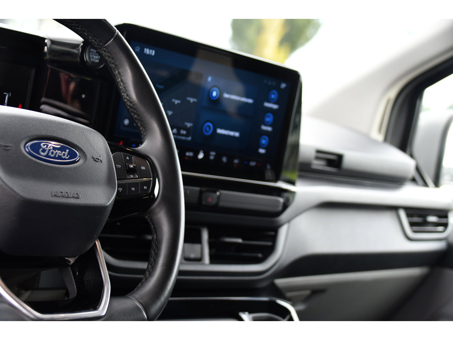 Ford Transit Custom 320 2.0 TDCI L2H1 Sport DC 360 Camera, Adaptieve Cruise, Carplay, LED, 170pk, Elektrische stoel, Stuurverwarming, Stoelverwarming, Sensoren, Uniek!
