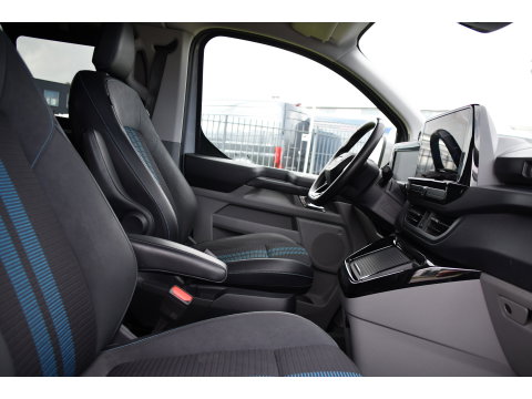 Ford Transit Custom 320 2.0 TDCI L2H1 Sport DC 360 Camera, Adaptieve Cruise, Carplay, LED, 170pk, Elektrische stoel, Stuurverwarming, Stoelverwarming, Sensoren, Uniek!