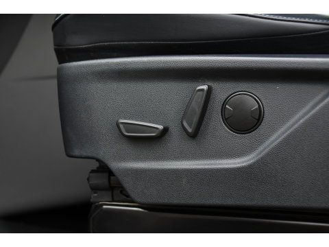 Ford Transit Custom 320 2.0 TDCI L2H1 Sport DC 360 Camera, Adaptieve Cruise, Carplay, LED, 170pk, Elektrische stoel, Stuurverwarming, Stoelverwarming, Sensoren, Uniek!