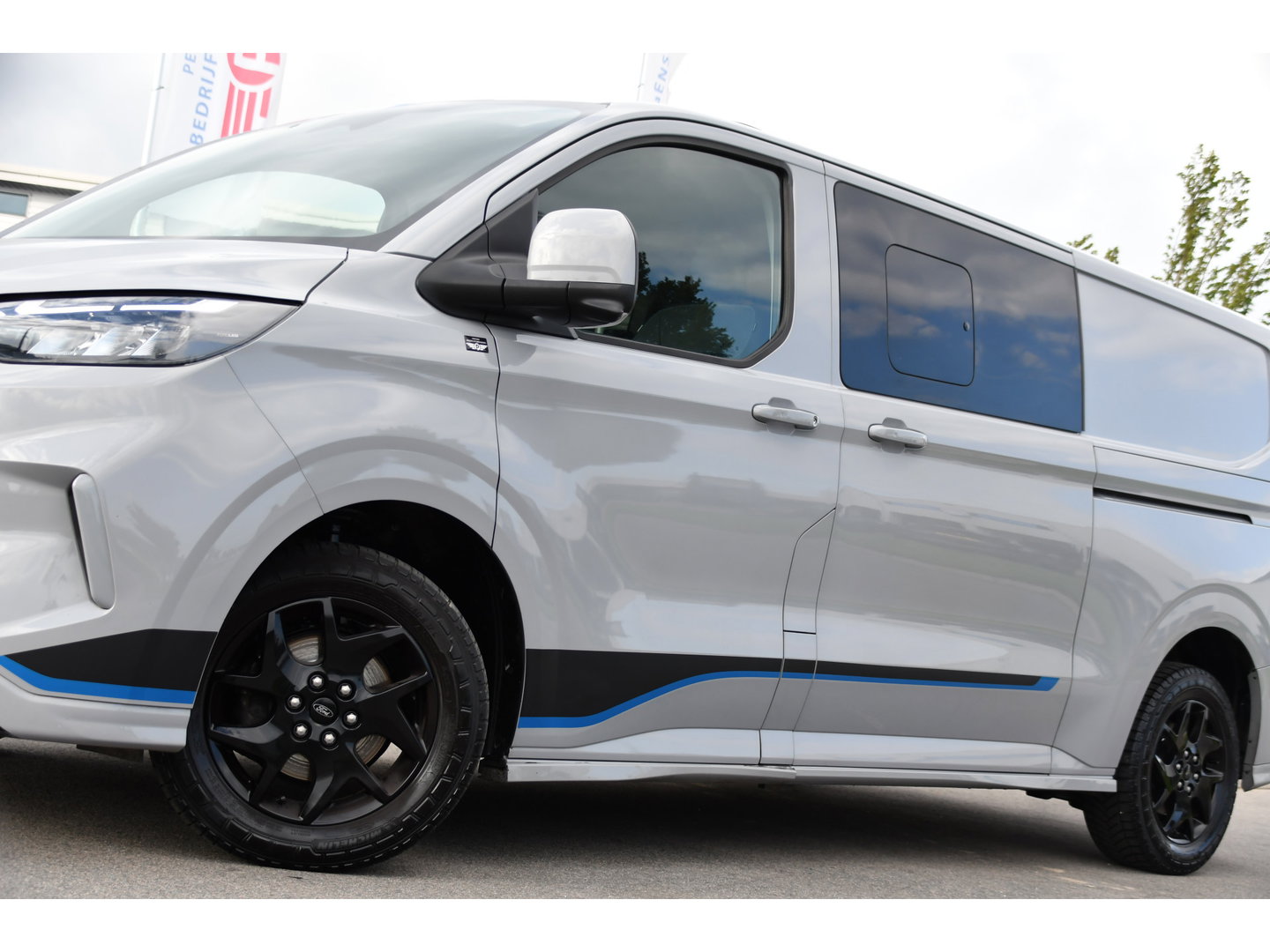 Ford Transit Custom 320 2.0 TDCI L2H1 Sport DC 360 Camera, Adaptieve Cruise, Carplay, LED, 170pk, Elektrische stoel, Stuurverwarming, Stoelverwarming, Sensoren, Uniek!