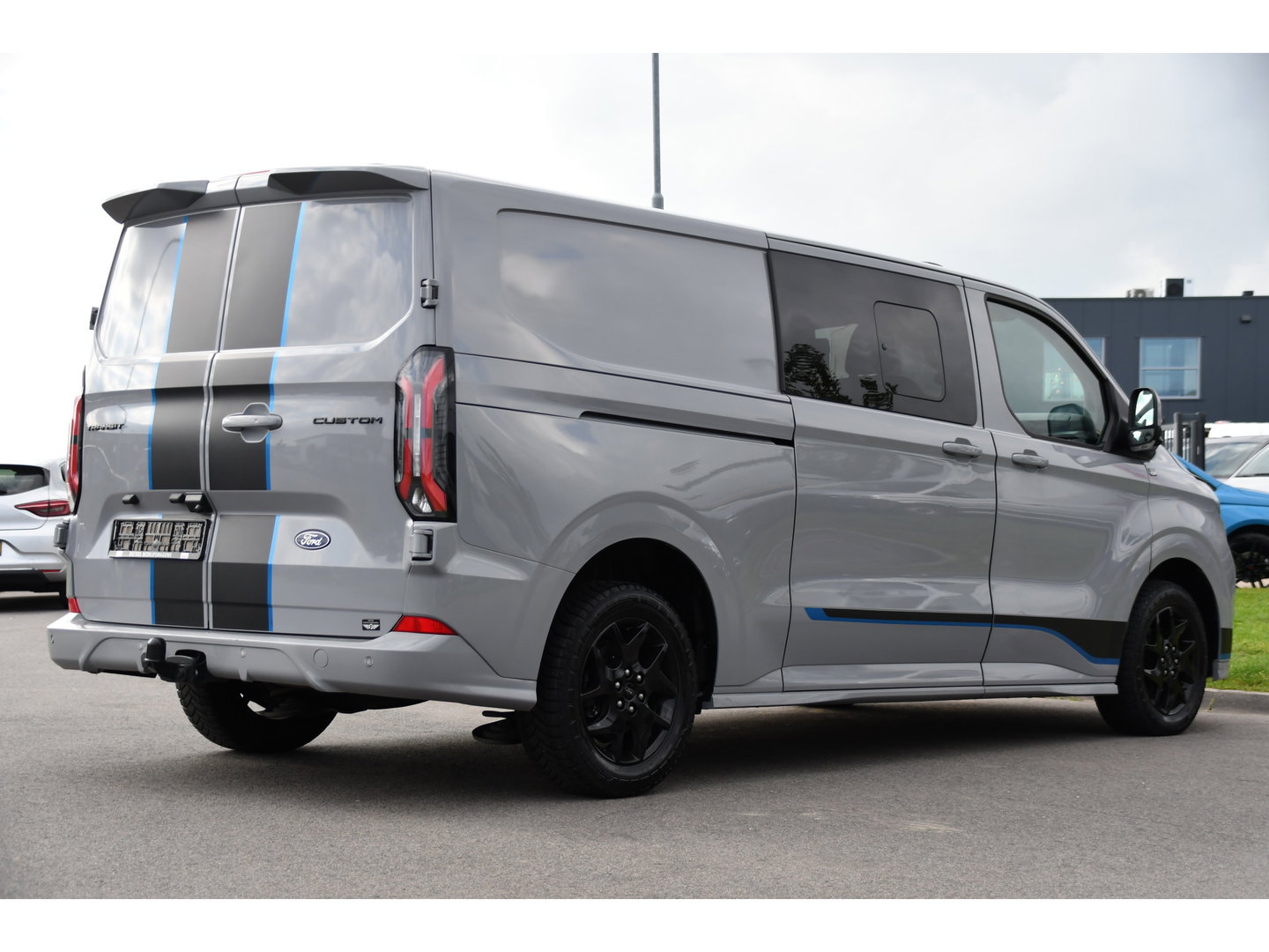 Ford Transit Custom 320 2.0 TDCI L2H1 Sport DC 360 Camera, Adaptieve Cruise, Carplay, LED, 170pk, Elektrische stoel, Stuurverwarming, Stoelverwarming, Sensoren, Uniek!