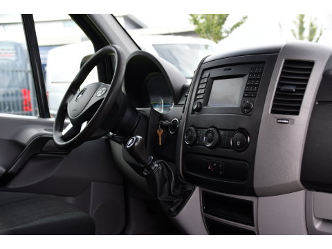 Mercedes-Benz Sprinter 316 2.2 L2H2 Black Edition Euro 6, 3500kg Trekhaak, 2 x Schuifdeur, Camera, Cruise, 164pk, Multimedia, Uniek!