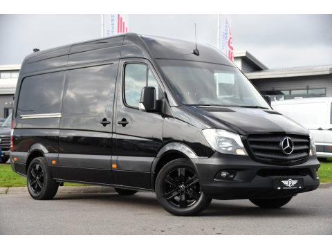 Mercedes-Benz Sprinter 316 2.2 L2H2 Black Edition Euro 6, 3500kg Trekhaak, 2 x Schuifdeur, Camera, Cruise, 164pk, Multimedia, Uniek!