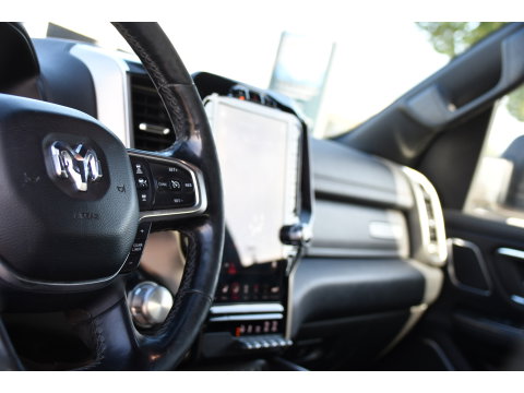Dodge Ram 1500 5.7 V8 4x4 Crew Cab 5'7 Laramie Adaptieve Cruise, 360 Camera, PANO, Carplay, Luchtvering, LED, Leder, 3500kg Trekhaak, Stoelverwarming, Uniek!