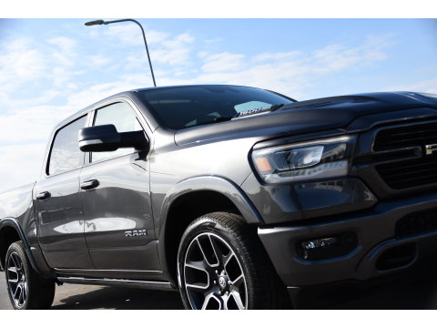 Dodge Ram 1500 5.7 V8 4x4 Crew Cab 5'7 Laramie Adaptieve Cruise, 360 Camera, PANO, Carplay, Luchtvering, LED, Leder, 3500kg Trekhaak, Stoelverwarming, Uniek!