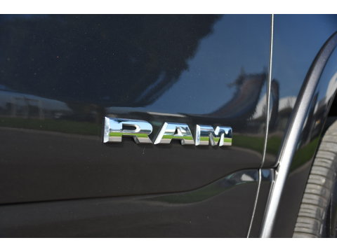 Dodge Ram 1500 5.7 V8 4x4 Crew Cab 5'7 Laramie Adaptieve Cruise, 360 Camera, PANO, Carplay, Luchtvering, LED, Leder, 3500kg Trekhaak, Stoelverwarming, Uniek!