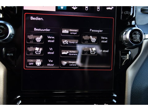 Dodge Ram 1500 5.7 V8 4x4 Crew Cab 5'7 Laramie Adaptieve Cruise, 360 Camera, PANO, Carplay, Luchtvering, LED, Leder, 3500kg Trekhaak, Stoelverwarming, Uniek!