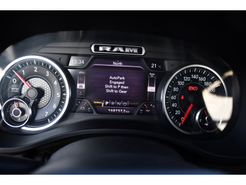 Dodge Ram 1500 5.7 V8 4x4 Crew Cab 5'7 Laramie Adaptieve Cruise, 360 Camera, PANO, Carplay, Luchtvering, LED, Leder, 3500kg Trekhaak, Stoelverwarming, Uniek!