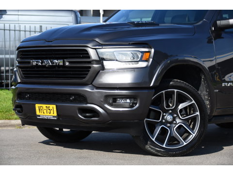 Dodge Ram 1500 5.7 V8 4x4 Crew Cab 5'7 Laramie Adaptieve Cruise, 360 Camera, PANO, Carplay, Luchtvering, LED, Leder, 3500kg Trekhaak, Stoelverwarming, Uniek!