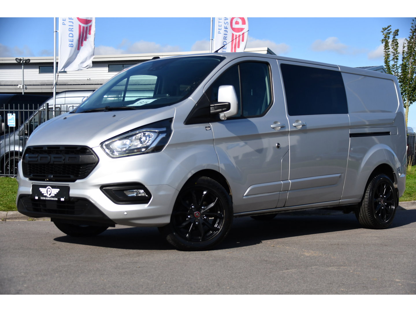 Ford Transit Custom 300 2.0 TDCI L2H1 Limited PB Edition Camera, Cruise, Carplay, LED, 2 x Schuifdeur, NAVI, Trekhaak, Stoelverwarming, Automaat, Uniek!