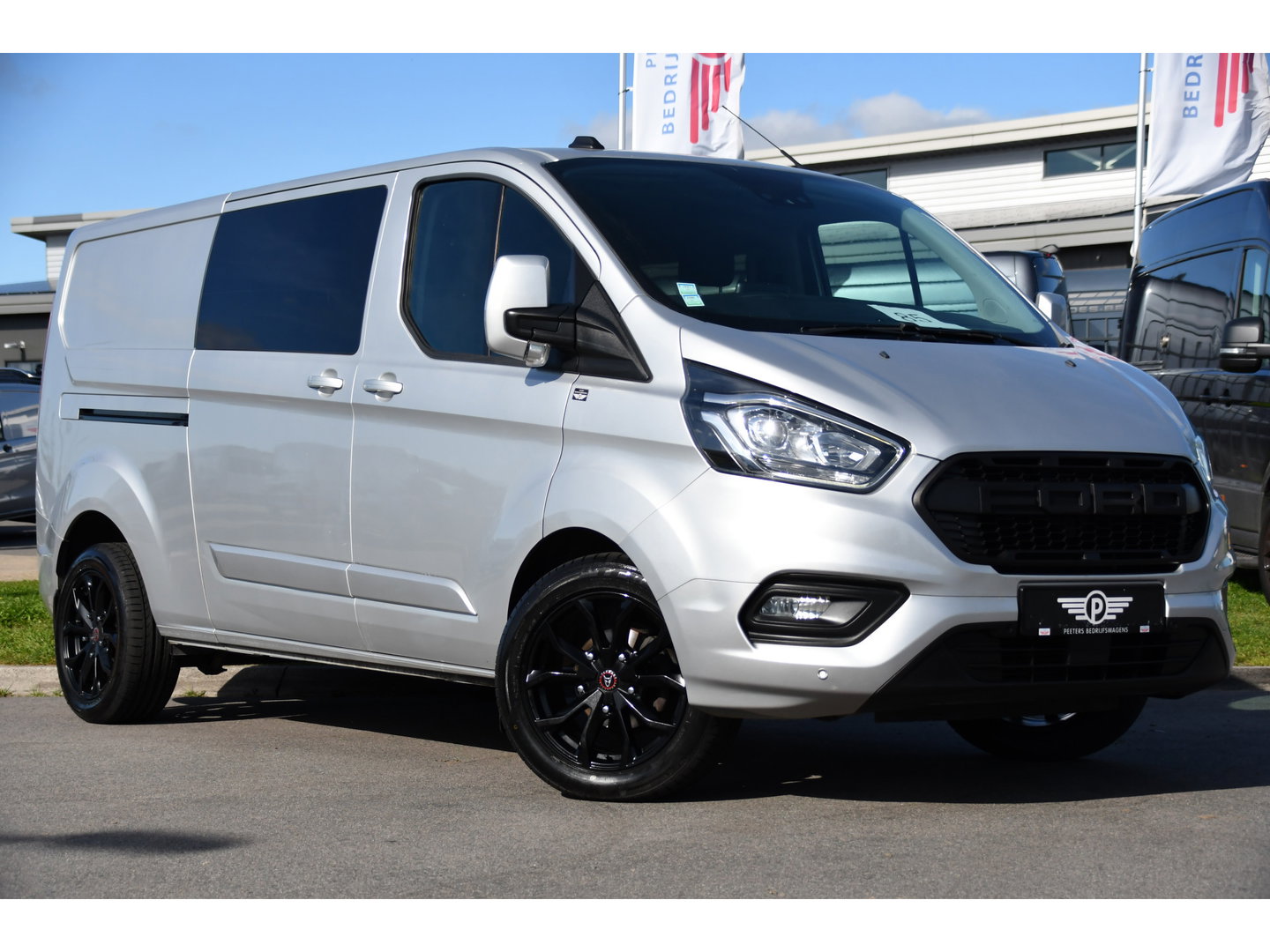Ford Transit Custom 300 2.0 TDCI L2H1 Limited PB Edition Camera, Cruise, Carplay, LED, 2 x Schuifdeur, NAVI, Trekhaak, Stoelverwarming, Automaat, Uniek!