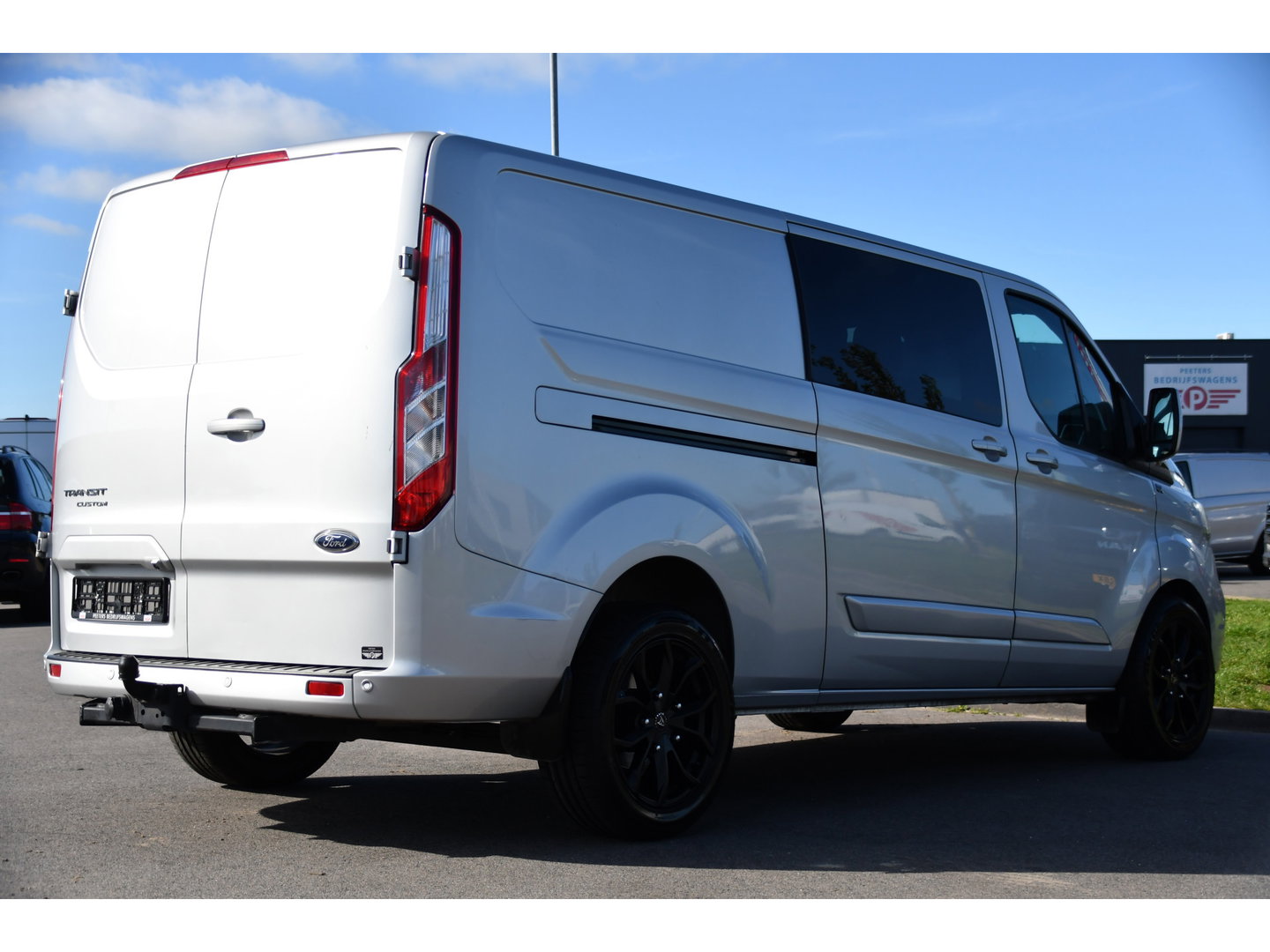 Ford Transit Custom 300 2.0 TDCI L2H1 Limited PB Edition Camera, Cruise, Carplay, LED, 2 x Schuifdeur, NAVI, Trekhaak, Stoelverwarming, Automaat, Uniek!