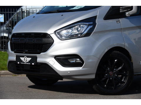 Ford Transit Custom 300 2.0 TDCI L2H1 Limited PB Edition Camera, Cruise, Carplay, LED, 2 x Schuifdeur, NAVI, Trekhaak, Stoelverwarming, Automaat, Uniek!