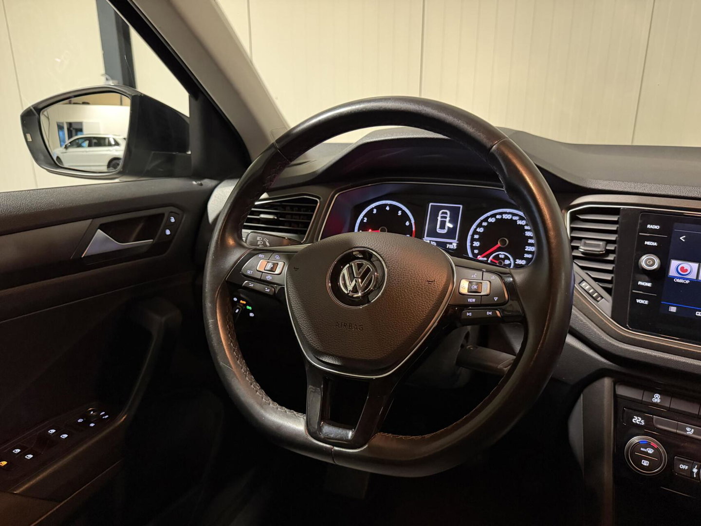 Volkswagen T-Roc 1.0 TSI Style Carplay Cruise Trekhaak NAP