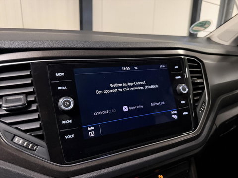Volkswagen T-Roc 1.0 TSI Style Carplay Cruise Trekhaak NAP