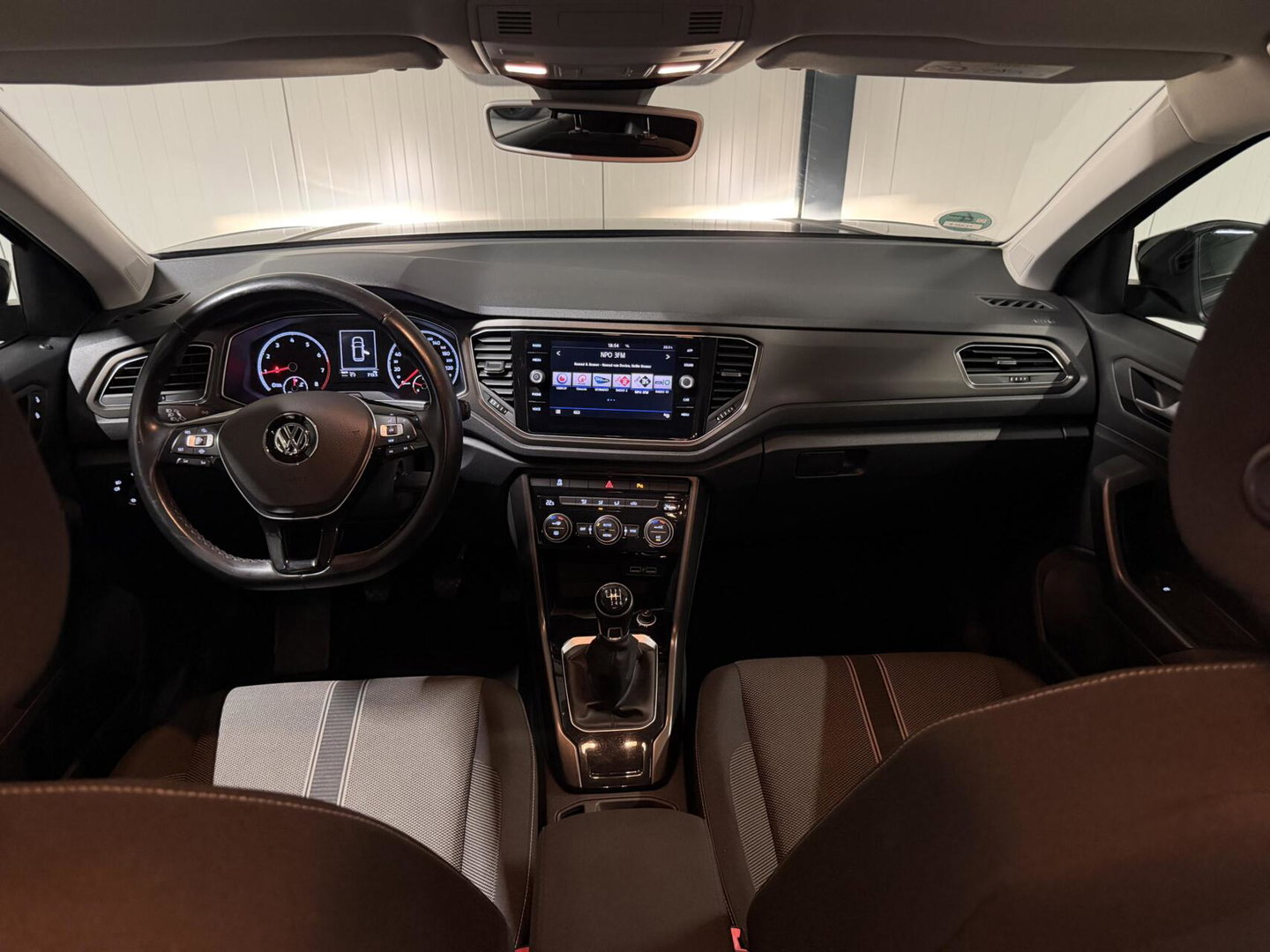 Volkswagen T-Roc 1.0 TSI Style Carplay Cruise Trekhaak NAP