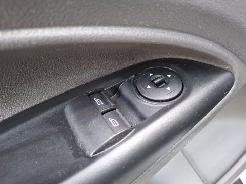 Ford Transit Connect 1.0 Ecoboost L1 Trend BENZINE / CAMERA / 3 ZITS / IMPERIAL / TREKHAAK